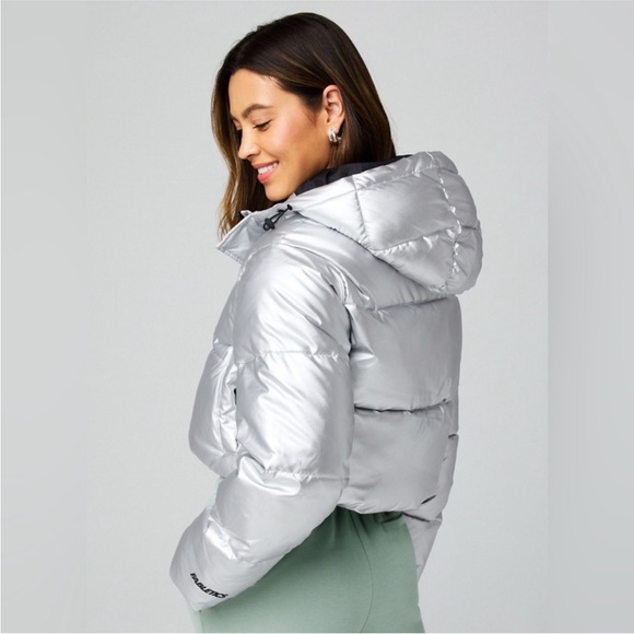 Silver Puffer Jacket Fabletics Cropped - Picture 2 of 7